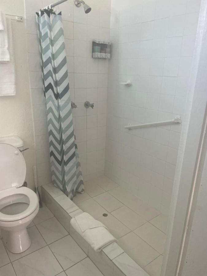 Nautilus Ocean Suites 布里奇敦 外观 照片
